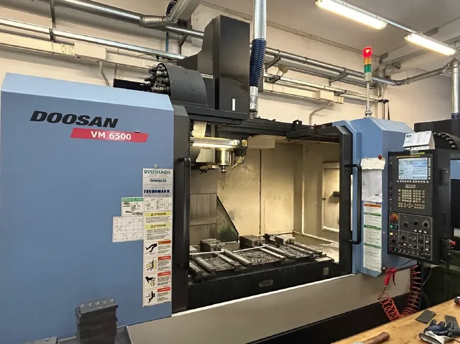 CENTRO DI LAVORO VERTICALE DOOSAN VM 6500
